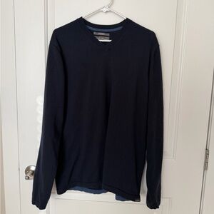 Eddie Bauer Men’s Navy V-Neck Sweater